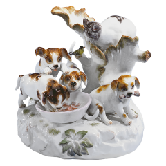 Hundegruppe mit Kätzchen, Bunt staffiert