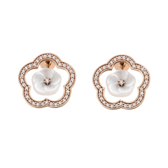 Ohrstecker Royal Blossom Frame, 750 Roségold, 2 Porzellanblüten S, 72 Brillanten zus. ca. 0,70 Carat  TW, VSI, Vollschliff Gut